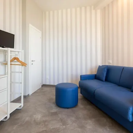 Little Hotel 3*