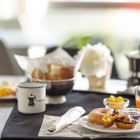 酒店 小酒店 里乔内